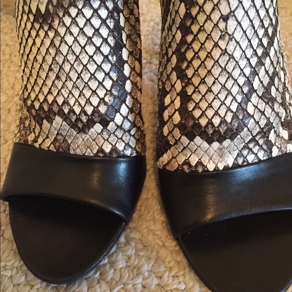 Balenciaga python heels/sandals size 38 black/mult - Picture 7 of 11